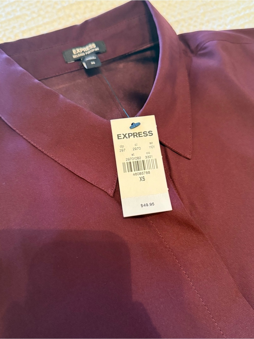 Express | Button-Front blouse in plum | Size = XS